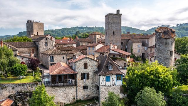 Le fort médiéval de Cardaillac, classé parmi Les Plus beaux villages de France, aux portes du Ségala et du Limargue