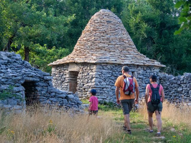 Découverte en famille des caselles de Marcilhac-sur-Célé