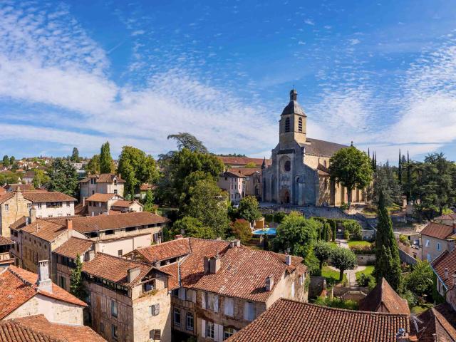Blue sky over Figeac