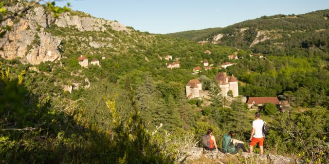 Chemin de la Pierre-levée dans la vallée du Célé