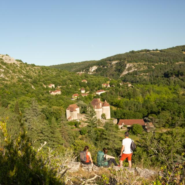 Chemin de la Pierre-levée dans la vallée du Célé