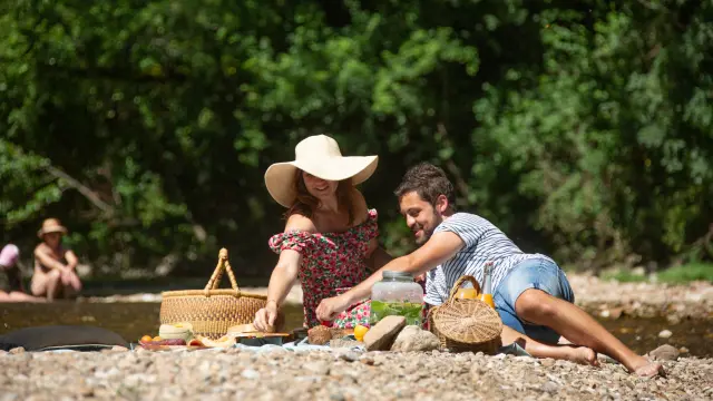 Pique-nique sur la plage de Sauliac-sur-Célé