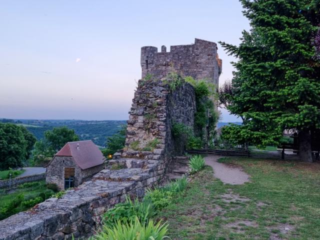 Remparts Capdenac-le-Haut