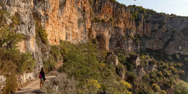Sentier de la Pierre-levée à Sauliac-sur-Célé