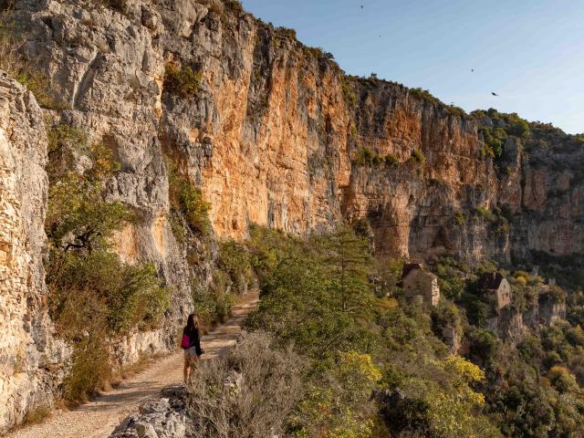 Sentier de la Pierre-levée à Sauliac-sur-Célé