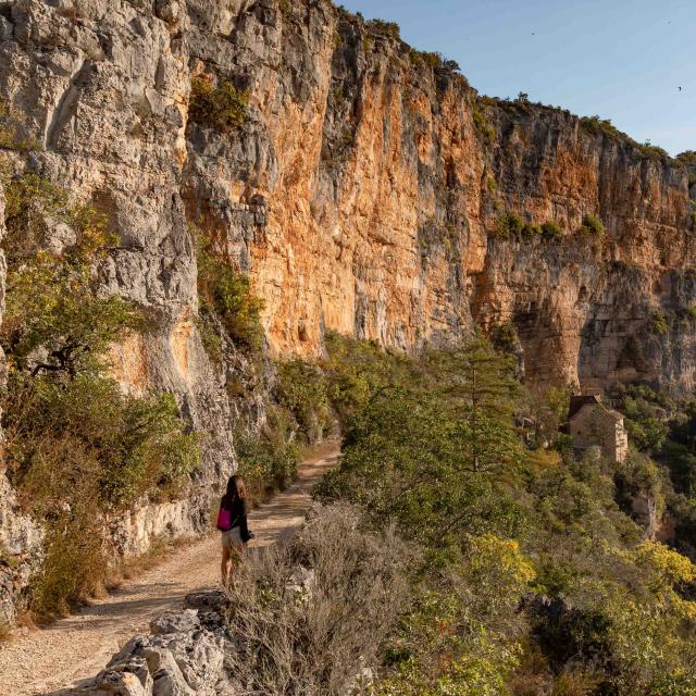 Sentier de la Pierre-levée à Sauliac-sur-Célé