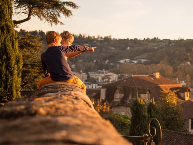 Panorama au soleil couchant sur Figeac