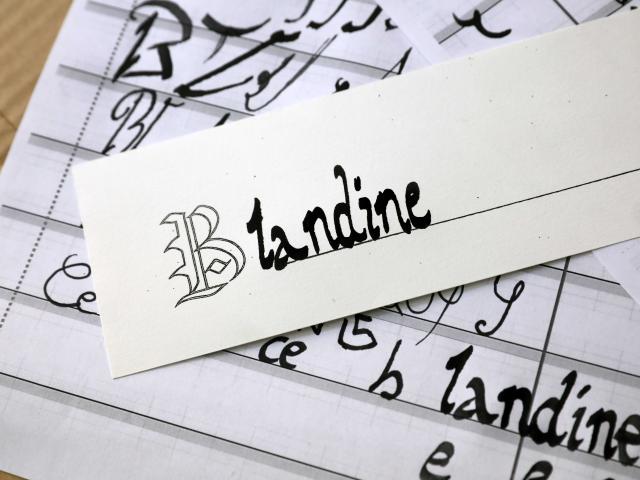 Atelier calligraphie enfants