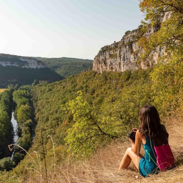 Pause contemplative au dessus de la vallée du Célé