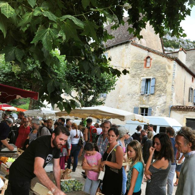 Marché d'été à Marcilhac-sur-Célé