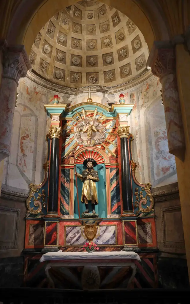 Décorations d'une église de Figeac