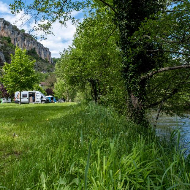 Camping En Bord De Riviere©otgf L.berton 6