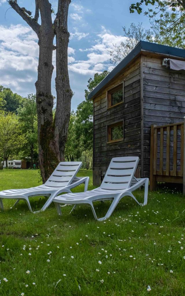 Camping Le Célé, à Saint-Sulpice, Vallée du Célé