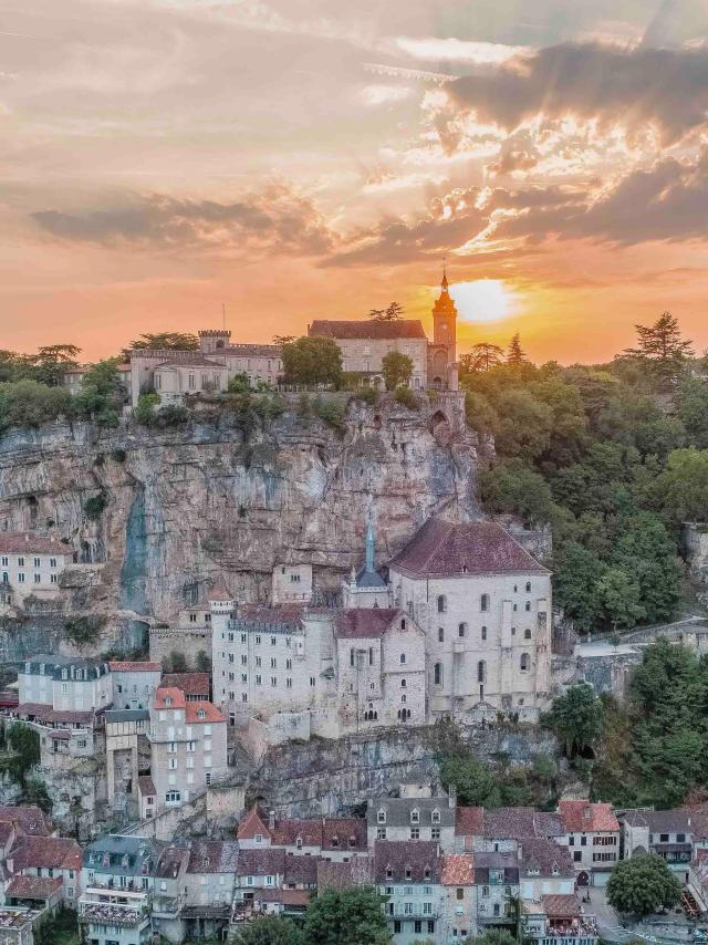 Coucher De Soleil Sur Rocamadour Lot Tourisme Teddy Verneuil 180816 083746