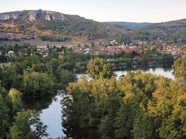Cajarc, au creux de la vallée du Lot