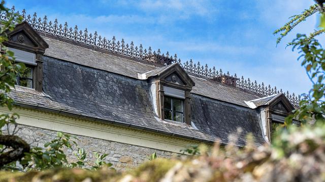 Roofs of a house in Faycelles