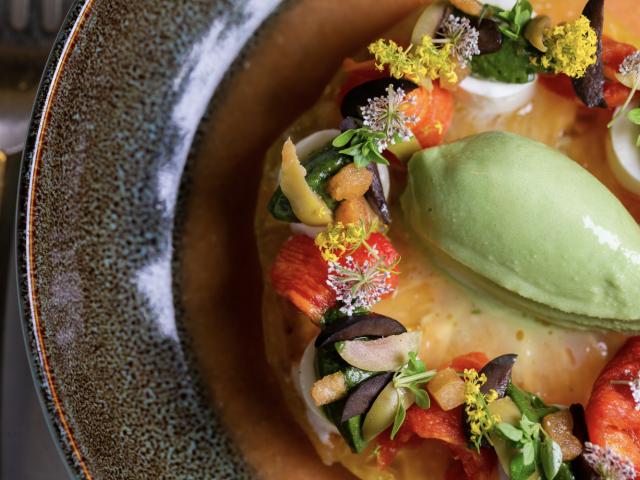 Assiette colorée et appétissante Restaurant du Viguier du Roy