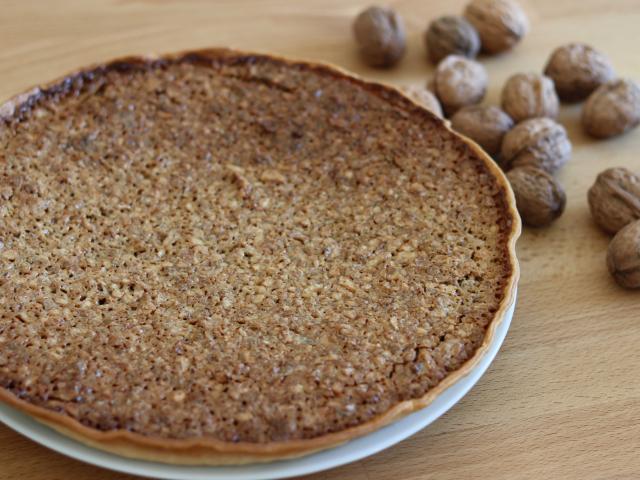 Walnut pie from Périgord
