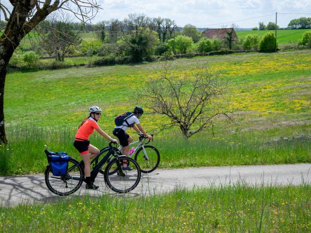 Cyclists on the Causse Fleuri near Carlucet