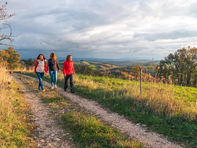 Hiking in Montet-Et-Bouxal