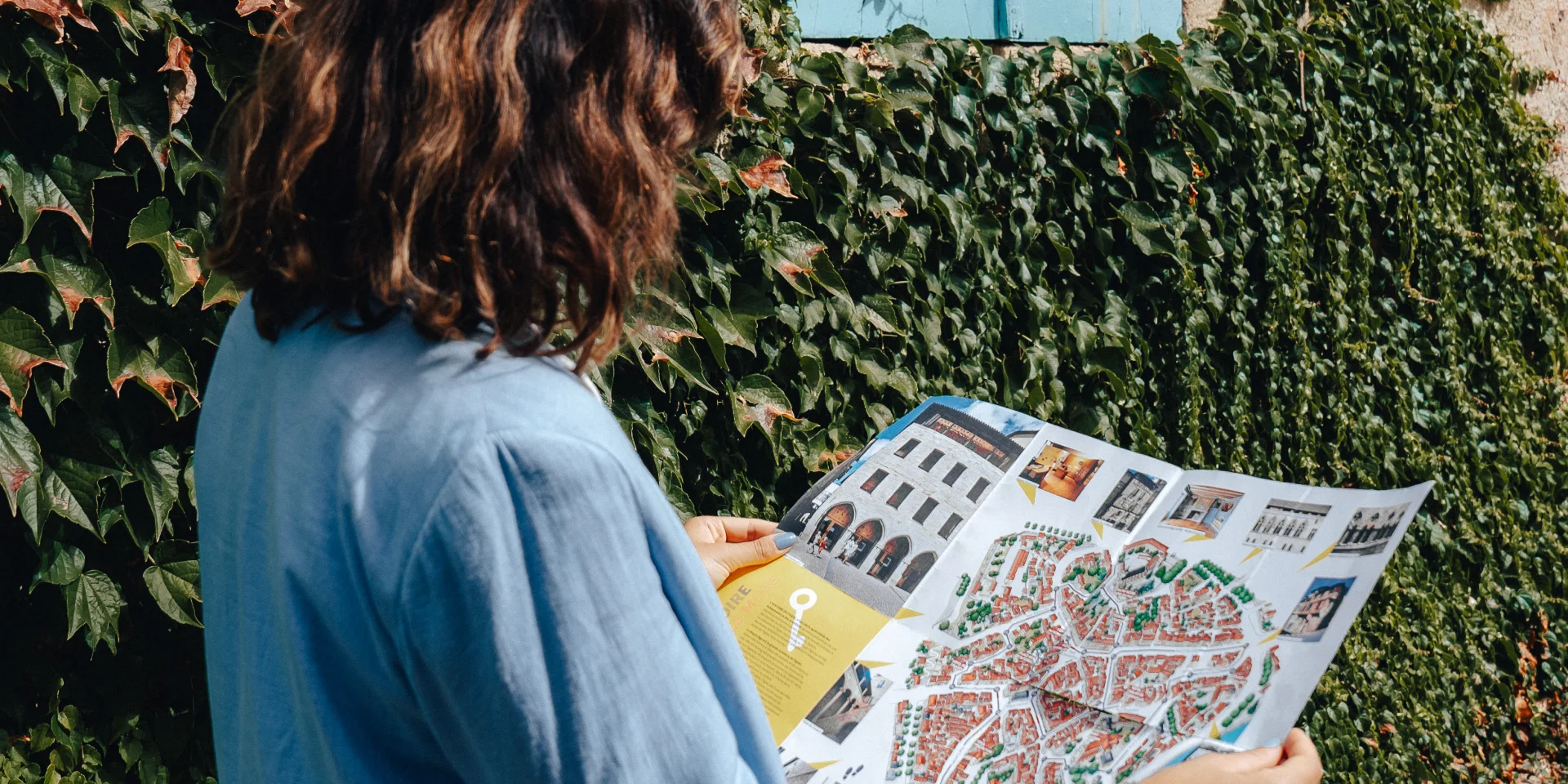 Déambulation avec le circuit des clés dans la ville médiévale de Figeac.